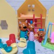 Ігровий набір герої Три кота. Mini Villa Будиночок з героями (М 8816)