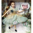 Лялька шарнірна Emily шатенка в зеленій сукні з тваринкою та аксесуарами 30 см (QJ 088)