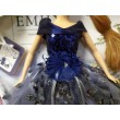 Лялька шарнірна Emily шатенка в синій сукні з гойдалкою 30 см (QJ 089)